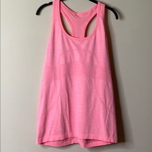Lululemon tank